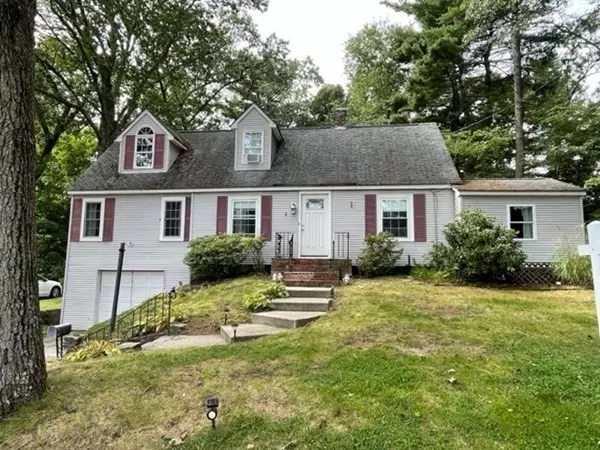 8 Garden St, Auburn, MA 01501