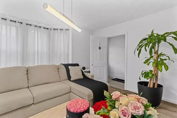 Methuen, MA 01844,155-157 Tenney Street