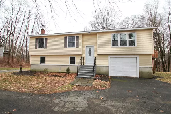 322 Dale St, Chicopee, MA 01020