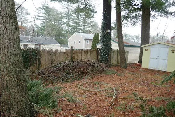 Carver, MA 02330,23 Cedar Dr