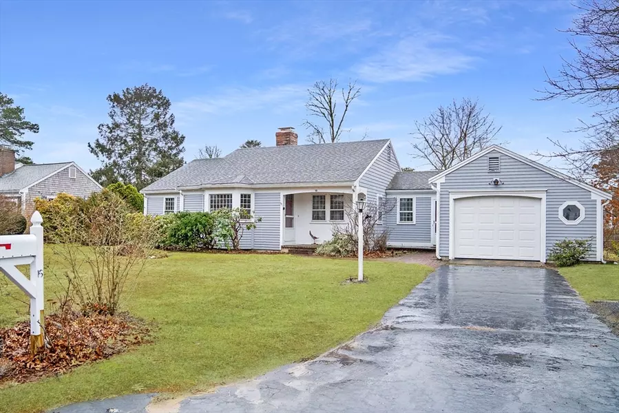 15 Avery Ln, Yarmouth, MA 02664