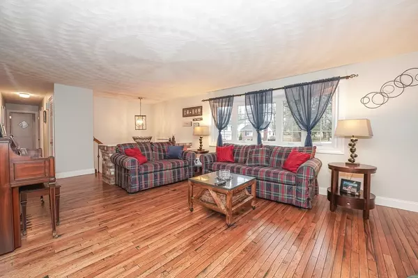 Hopkinton, MA 01748,1 Robbern Road