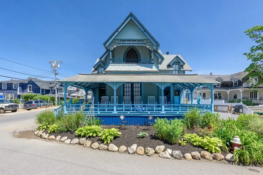 55 Samoset Ave, Oak Bluffs, MA 02557