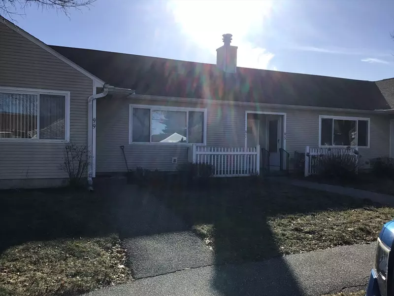 97 Mitchell Dr #97, Chicopee, MA 01022