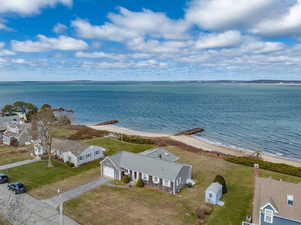 Bourne, MA 02559,9 Middle Way