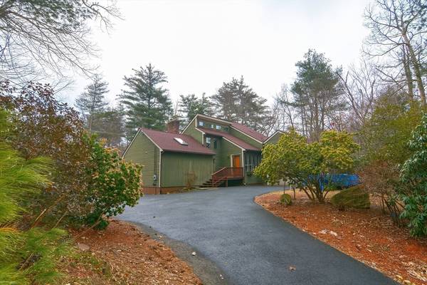 Sturbridge, MA 01566,72 Allen Rd