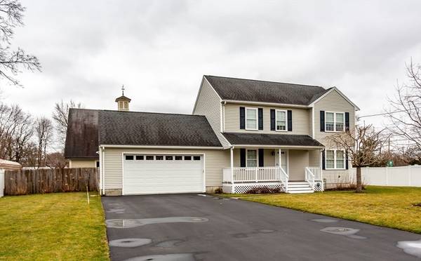 11 William Ave, Seekonk, MA 02771