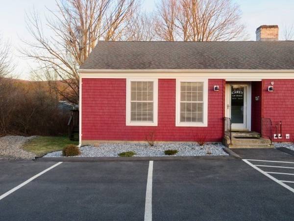 Easthampton, MA 01027,203 Northampton Street #2