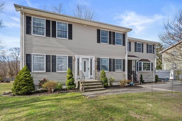 60 Emery St, Holbrook, MA 02343