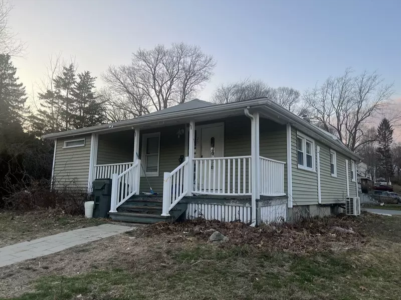 20 Swanson Rd, Auburn, MA 01501