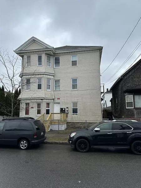 104 Tallman St, New Bedford, MA 02746