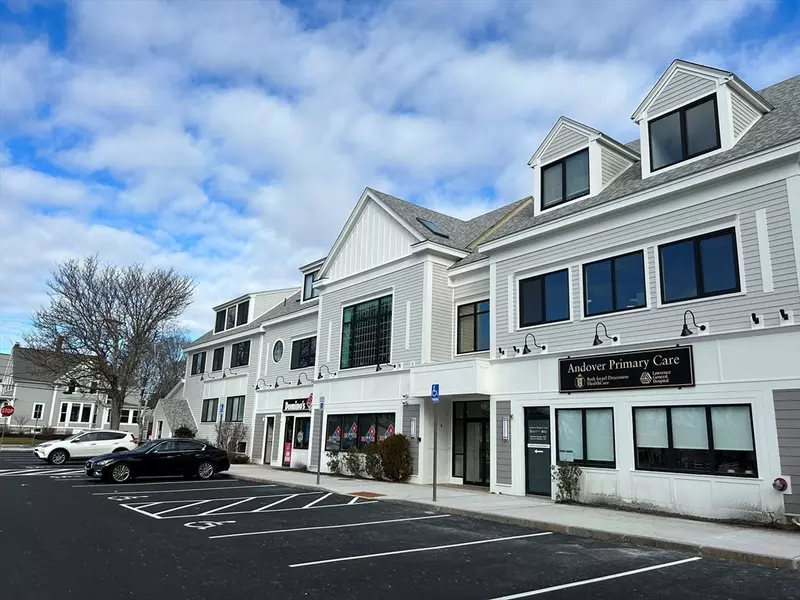 63 Park Street #208, Andover, MA 01810