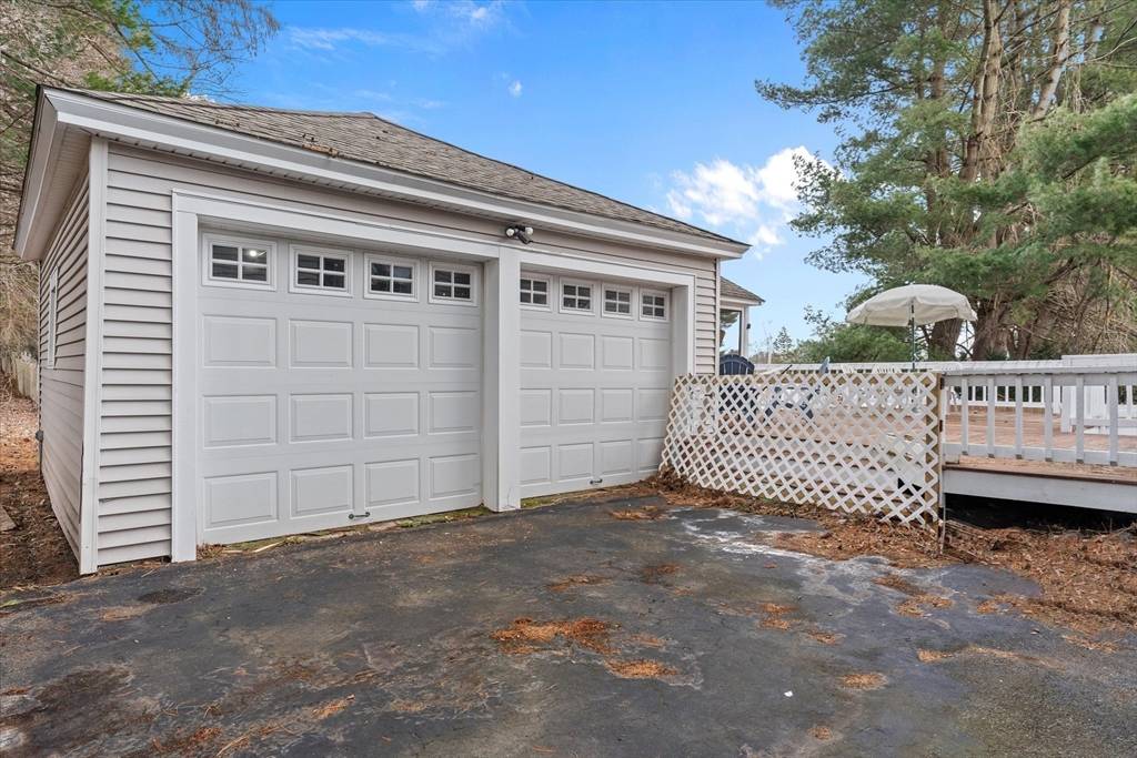 Methuen, MA 01844,31 Albion St