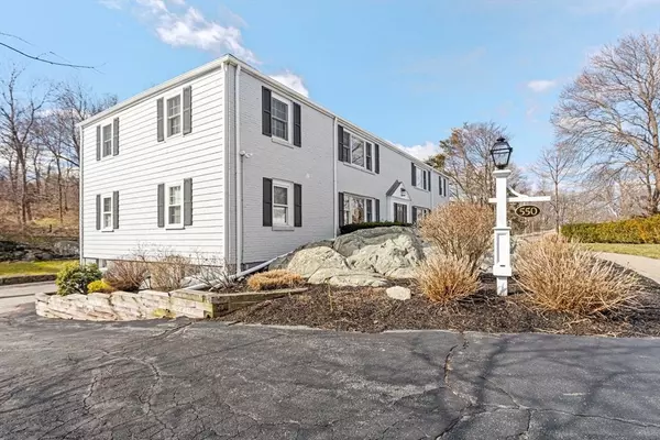 Cohasset, MA 02025,550 Jerusalem Rd #2