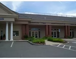 383 College Street, Amherst, MA 01002