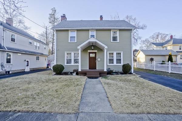 16 Athol St, Springfield, MA 01107