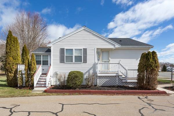 114 Crystal Water Drive #114, East Bridgewater, MA 02333