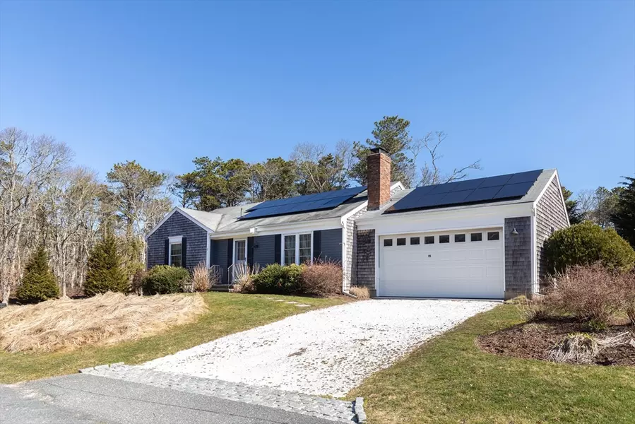 29 Samoset Rd, Harwich, MA 02645