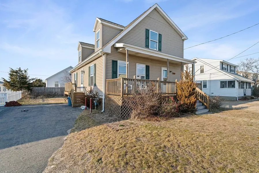 34 Kearsarge Rd, Marshfield, MA 02050