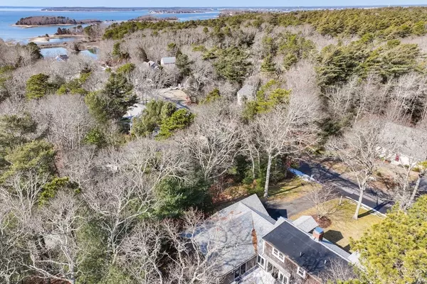 Bourne, MA 02559,12 Bennets Neck Dr