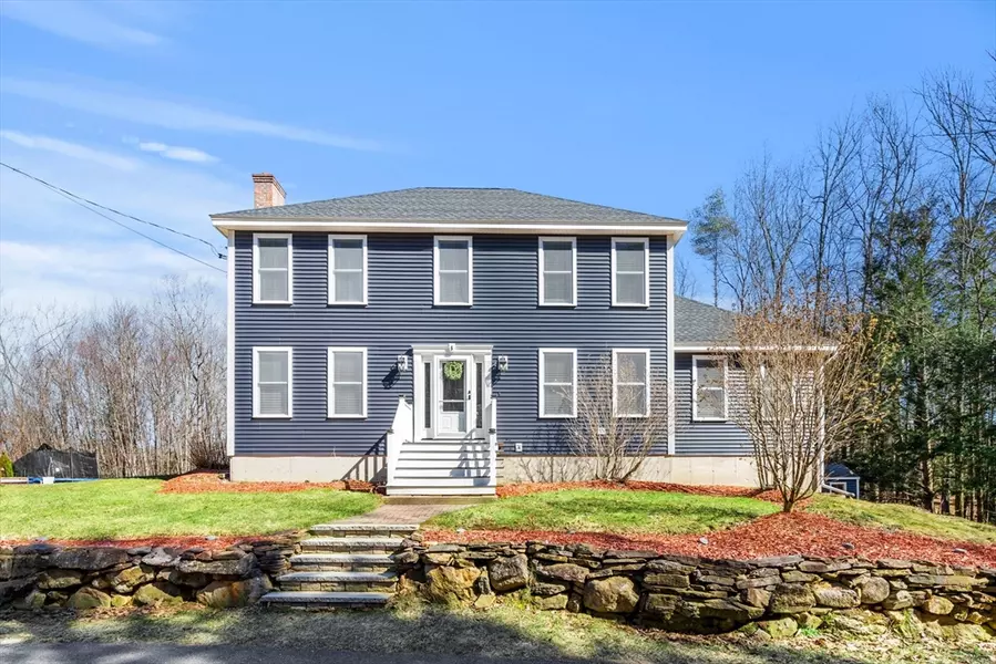 5 High Oaks Path, Pepperell, MA 01463