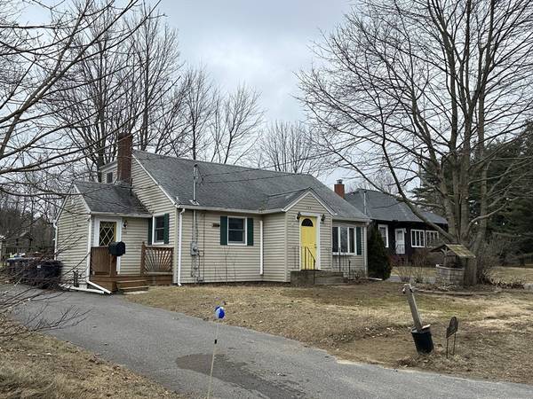 144 Lovewell St, Gardner, MA 01440