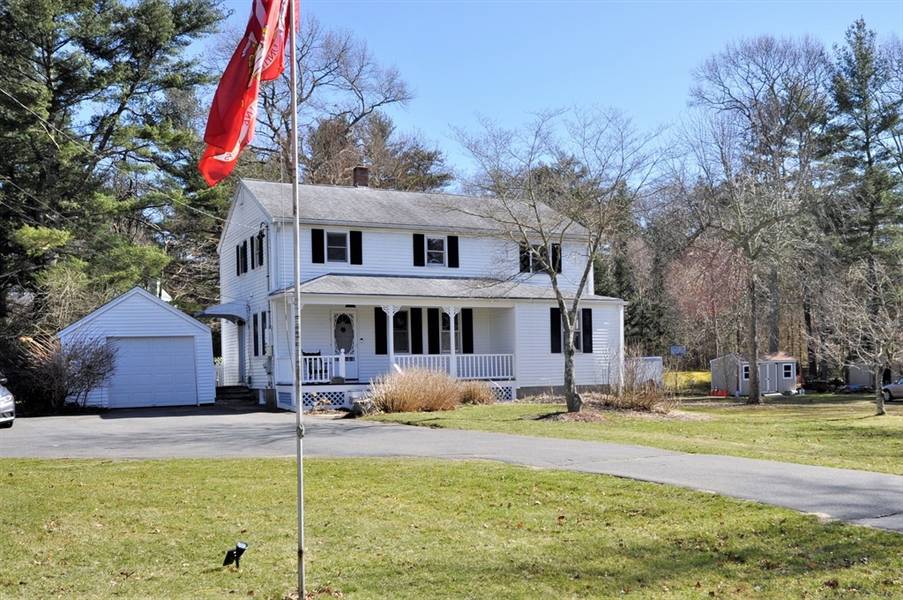 823 Central St, East Bridgewater, MA 02333