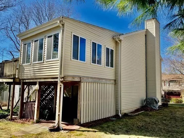 Dartmouth, MA 02748,31 Schooner Dr.