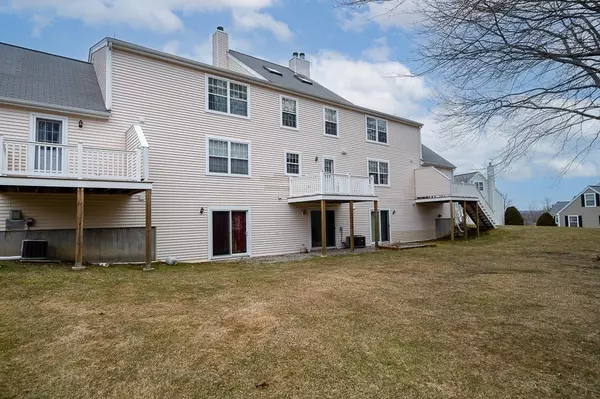 Auburn, MA 01501,1202 Forest Park Drive #1202