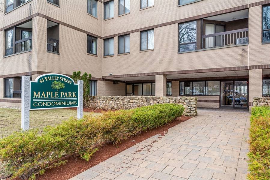 59-75 Valley St #3G, Medford, MA 02155