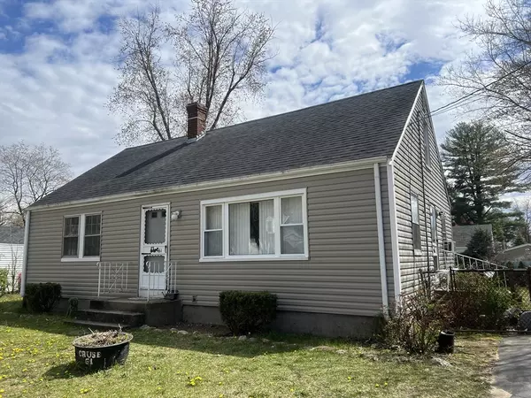 61 Stanhope Rd, Springfield, MA 01109