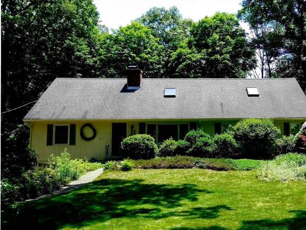 22 Holt Street, Hopkinton, MA 01748