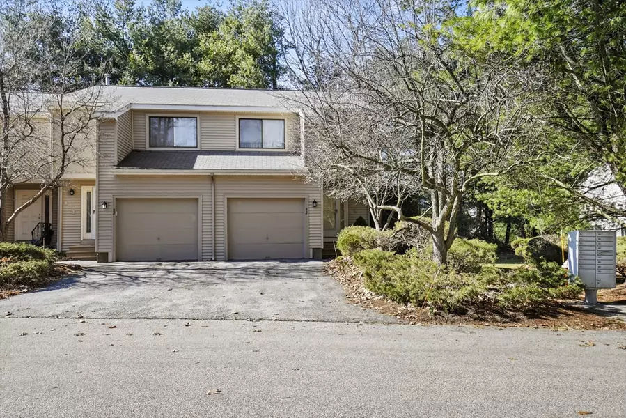 82 Samuel Dr #82, Grafton, MA 01536