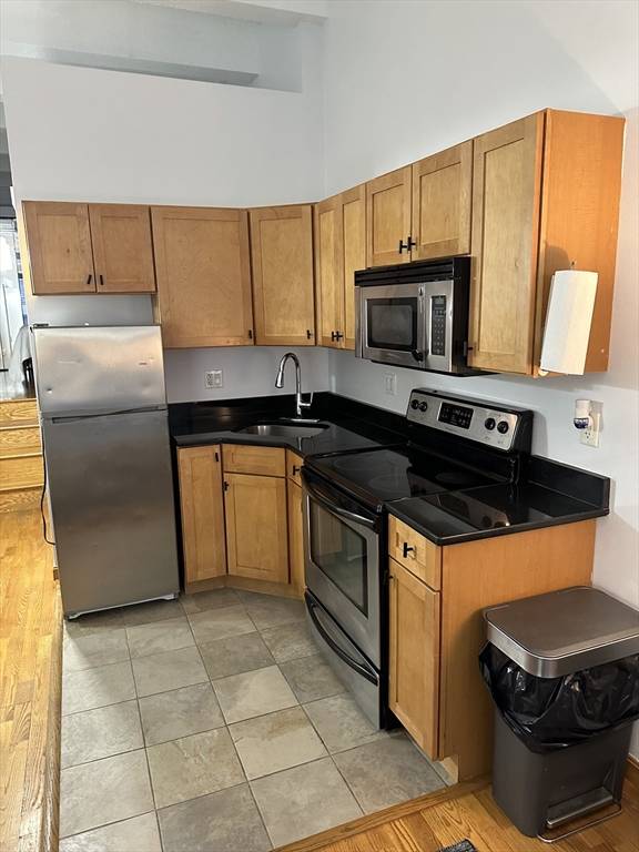 12 Stoneholm #403, Boston, MA 02115