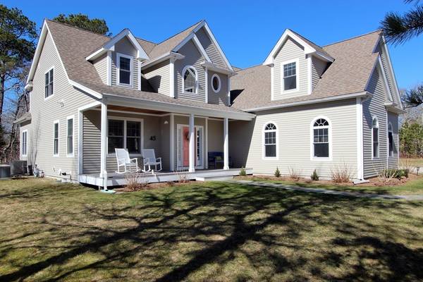 45 Winstead Rd, Brewster, MA 02631