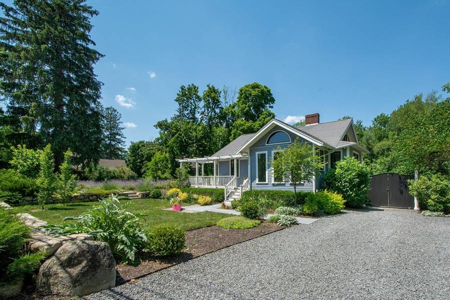 264 Clapp Rd, Scituate, MA 02066