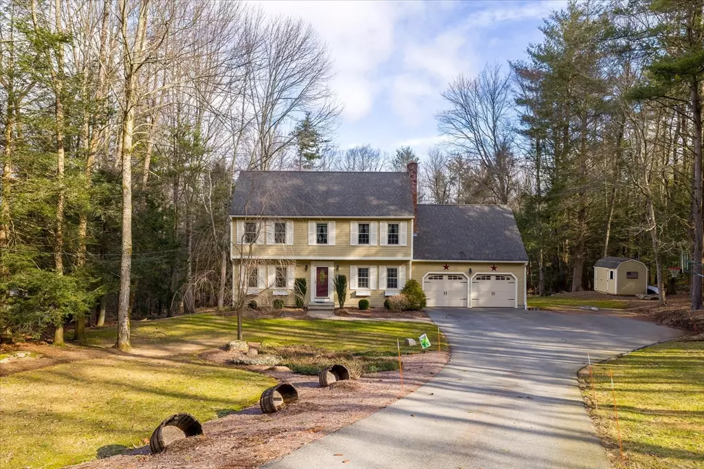 Sturbridge, MA 01518,33 Glendale Road