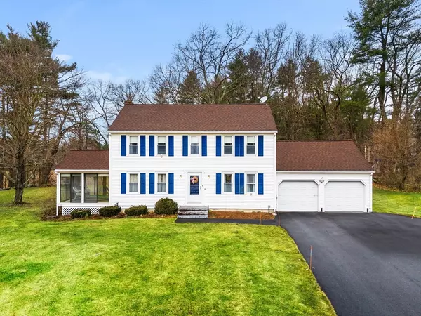 7 Windsor Way, Westford, MA 01886