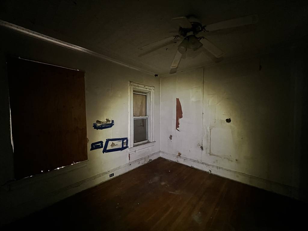 Chicopee, MA 01013,15 Riverview Pl