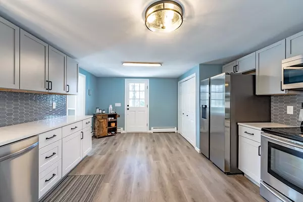 Southwick, MA 01077,72 Granville Rd