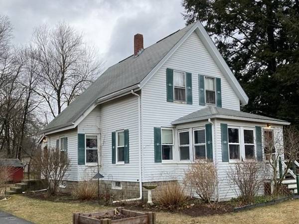 32 Pemberton Rd, Wayland, MA 01778