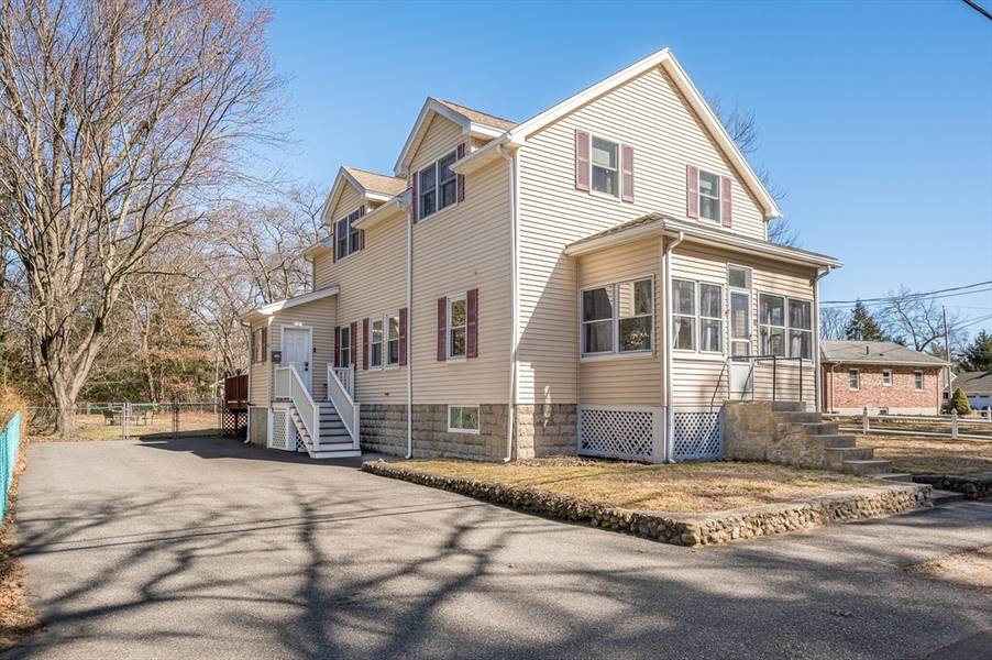 34 Adams Street, Wilmington, MA 01887