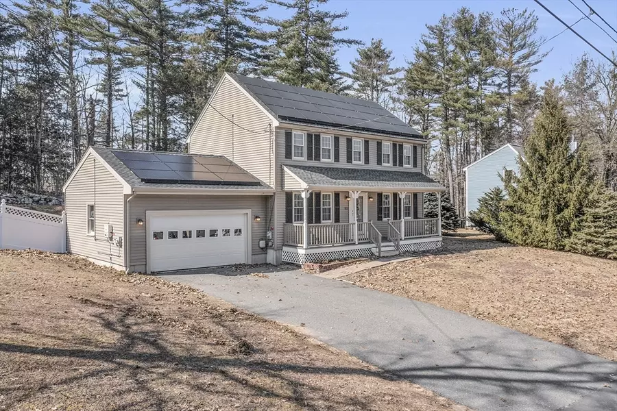 322 Leo Dr, Gardner, MA 01440