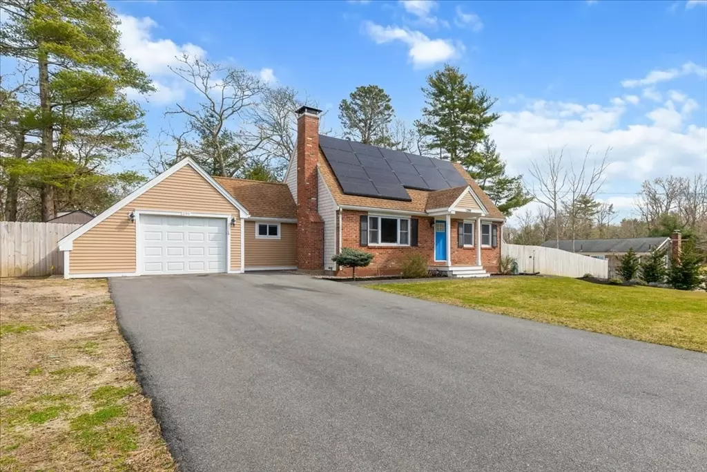 Mashpee, MA 02649,299 Cotuit Rd