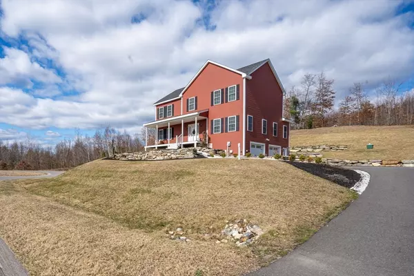 Londonderry, NH 03053,8 Nettie Way