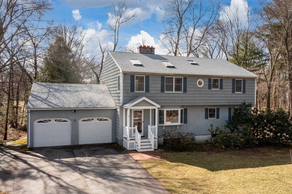 5 Vine Street, Andover, MA 01810