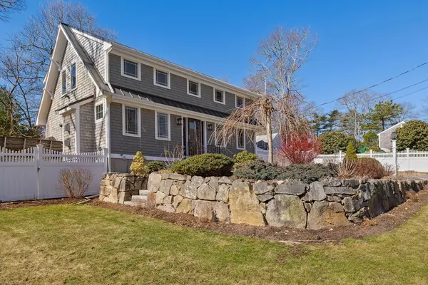 Falmouth, MA 02536,22 White Pine Ln