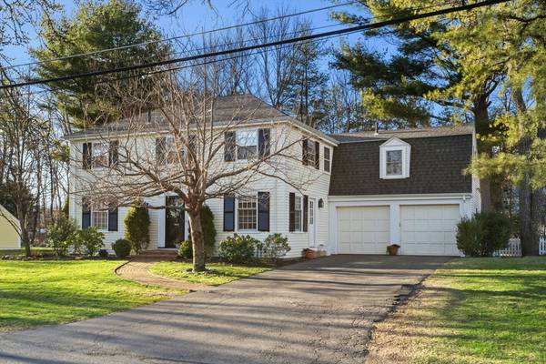 42 Northgate Rd, Wellesley, MA 02481