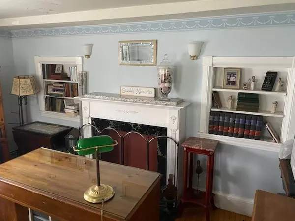 Grafton, MA 01519,3 South Street