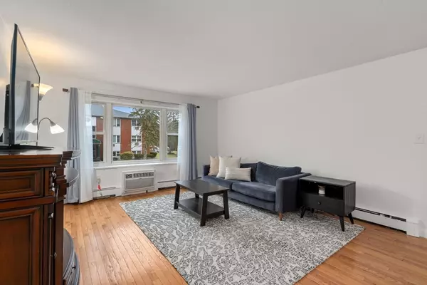 Andover, MA 01810,A1 Colonial Dr #7